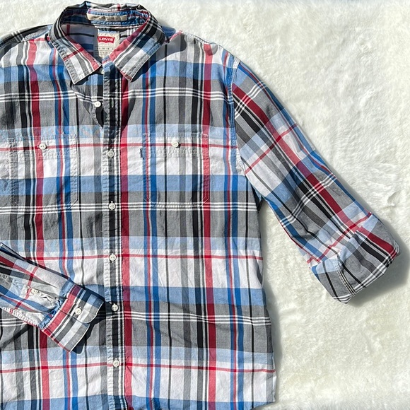 Levi's Modern Fit Button Down Plaid Shirt